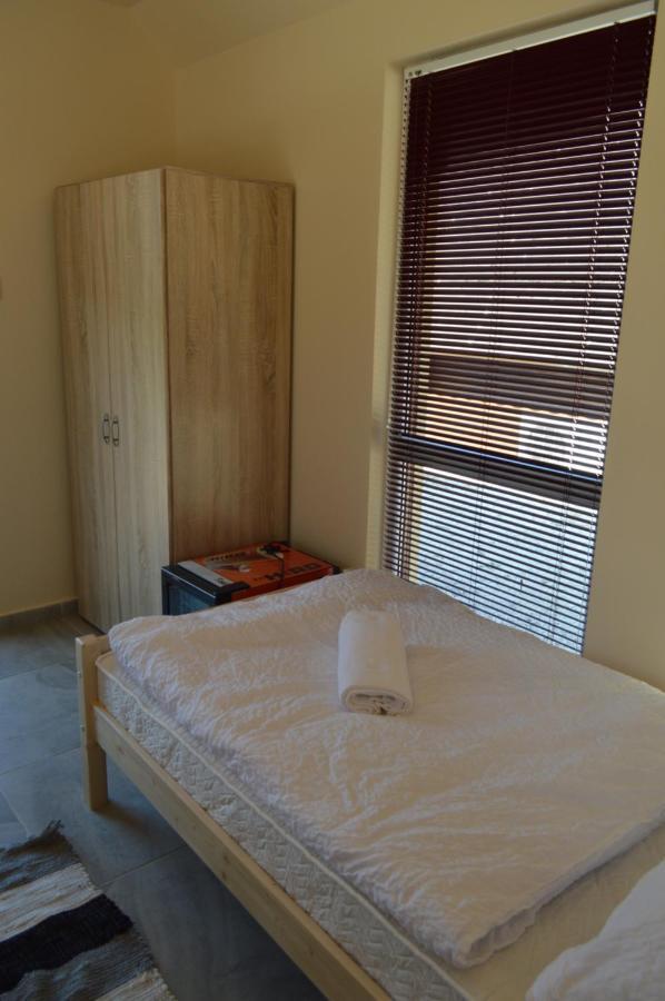 Intertranscoop Lake House Vamosszabadi Экстерьер фото