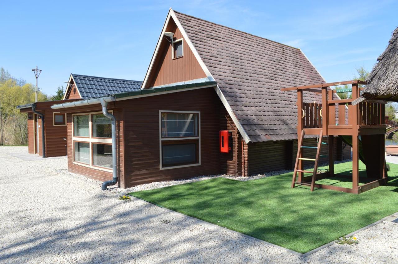 Intertranscoop Lake House Vamosszabadi Экстерьер фото