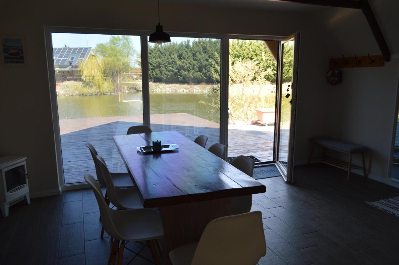 Intertranscoop Lake House Vamosszabadi Экстерьер фото