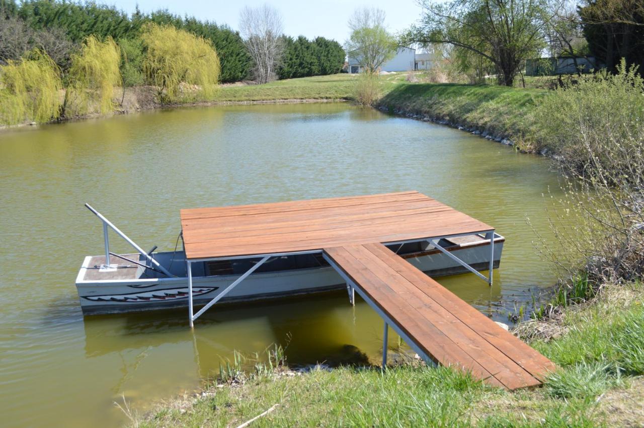 Intertranscoop Lake House Vamosszabadi Экстерьер фото